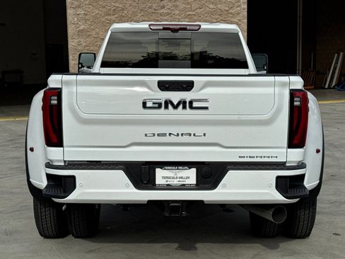 New 2026 GMC Sierra 3500 Denali Ultimate image 15
