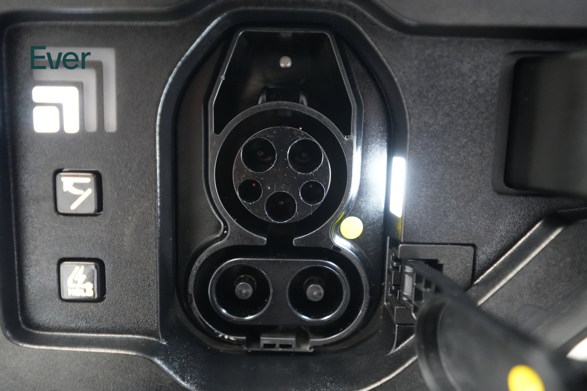 Used 2024 Kia EV9 Light Long Range RWD image 10