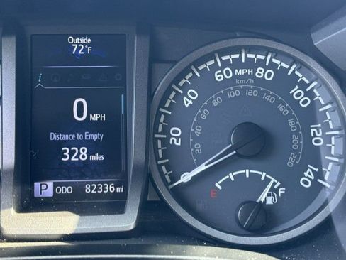 Used 2016 Toyota Tacoma 4x4 Double Cab image 29
