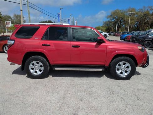 Used 2017 Toyota 4Runner SR5 image 3