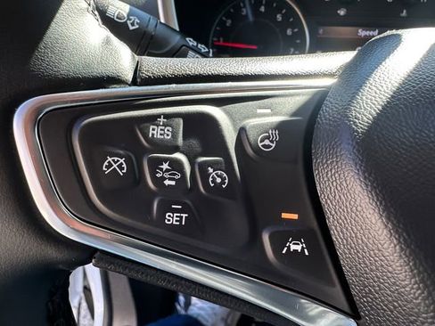 Used 2024 Chevrolet Equinox LT AWD/4WD image 34