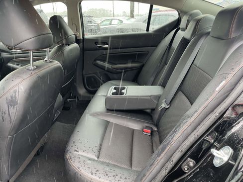 Used 2022 Nissan Altima 2.5 SR image 9