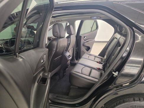 Used 2018 Chevrolet Equinox Premier FWD image 9