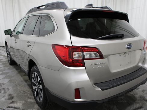 Used 2017 Subaru Outback 3.6R Limited AWD/4WD image 35