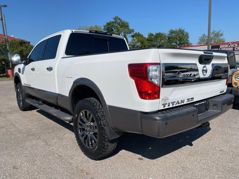 Used 2016 Nissan Titan Platinum Reserve image 4