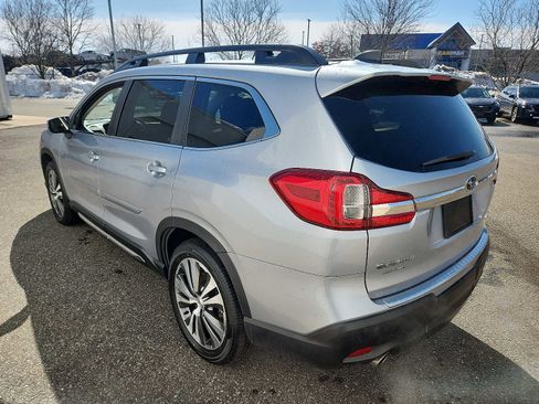 Used 2022 Subaru Ascent Limited w/ Technology Package image 4