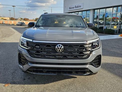 New 2026 Volkswagen Atlas Cross Sport SEL R-Line image 2