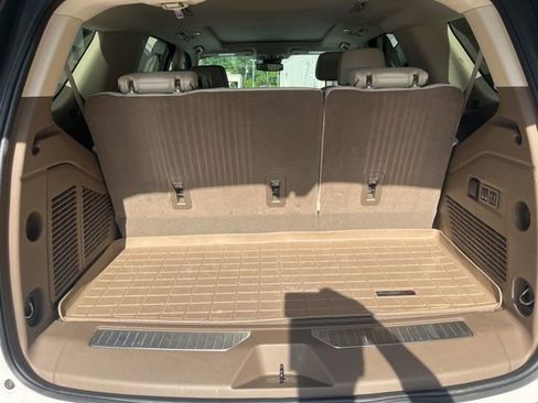 Used 2024 GMC Yukon Denali AWD/4WD image 11