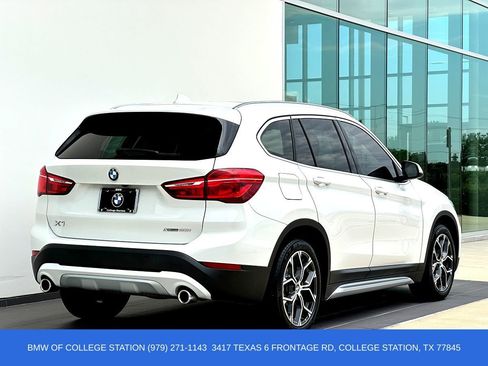 Used 2021 BMW X1 xDrive28i w/ Convenience Package AWD/4WD image 4