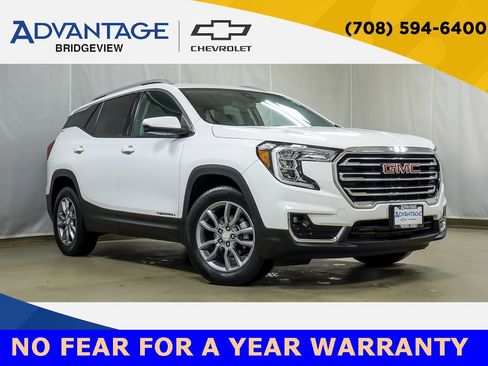 Used 2022 GMC Terrain SLT image 1
