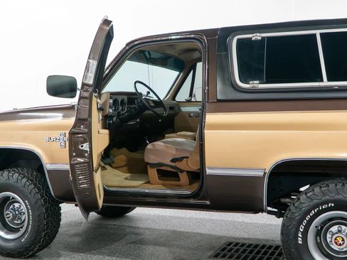 Used 1988 Chevrolet Blazer 4WD image 48