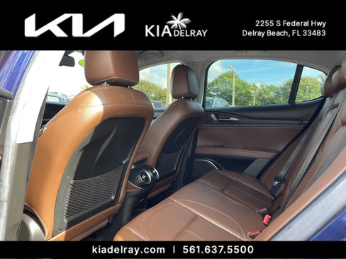 Used 2019 Alfa Romeo Stelvio w/ Nero Edizione image 15