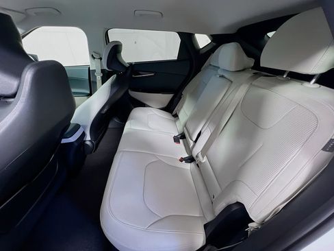 New 2025 Kia EV6 Wind image 22