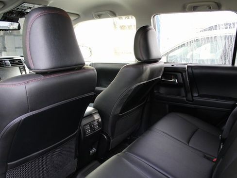 Used 2022 Toyota 4Runner TRD Off-Road Premium image 17