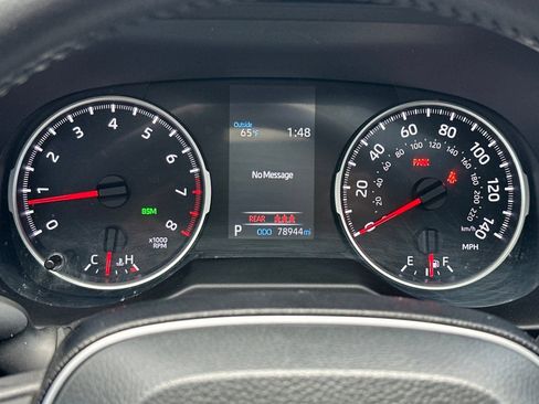 Used 2021 Toyota RAV4 XLE Premium image 28