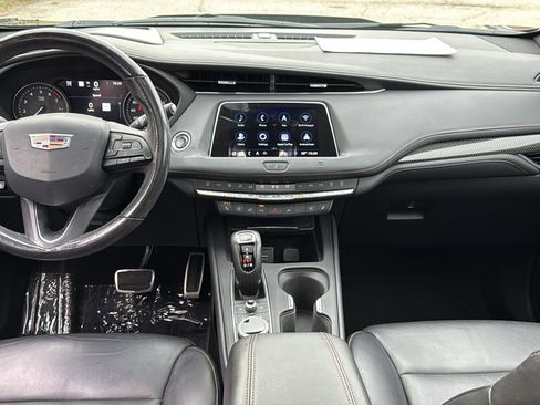 Used 2019 Cadillac XT4 Sport image 9