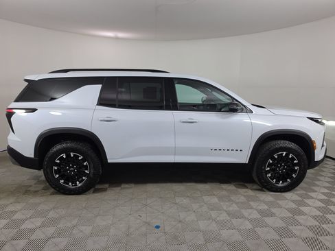 Used 2026 Chevrolet Traverse Z71 w/ Enhanced Driving Package AWD/4WD image 8
