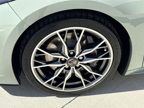 Used 2024 Chevrolet Corvette Stingray Premium Cpe w/ Z51 Performance Package image 28