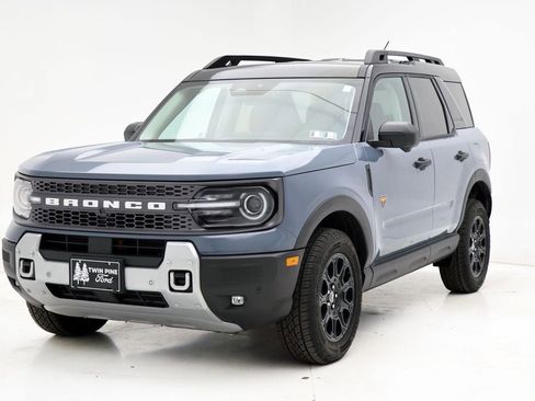 Used 2025 Ford Bronco Sport Badlands image 2