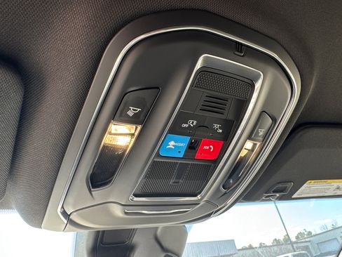 New 2025 Jeep Grand Cherokee L Laredo image 25