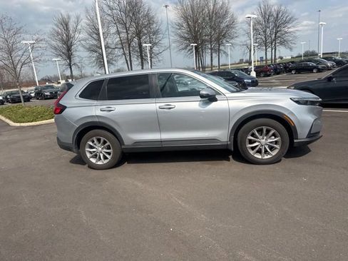 Used 2023 Honda CR-V EX-L image 5