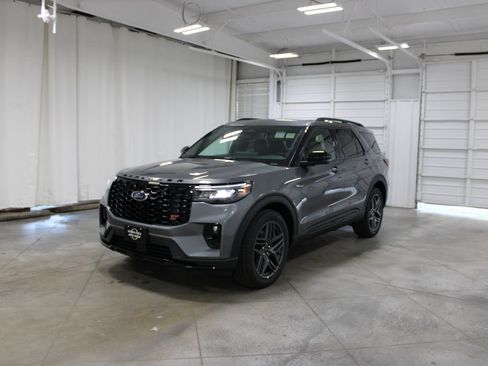 New 2026 Ford Explorer ST w/ Sun And Sound Package AWD/4WD image 3