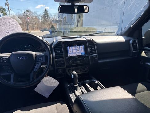 Used 2019 Ford F150 XLT w/ Equipment Group 302A Luxury image 8