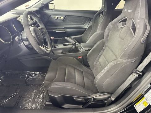 Used 2017 Ford Mustang Shelby GT350 w/ Electronics Package RWD image 4