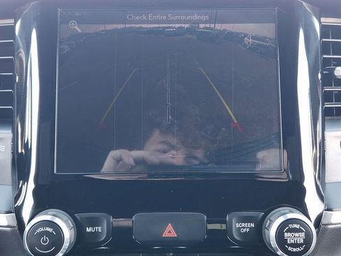 Used 2019 RAM 1500 Big Horn image 20