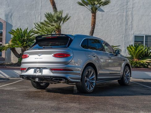 Used 2021 Bentley Bentayga Speed AWD/4WD image 36
