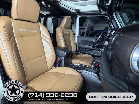 Used 2021 Jeep Gladiator Rubicon AWD/4WD image 18