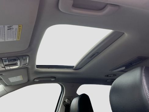 Used 2021 Kia Telluride EX w/ EX Premium Package image 22