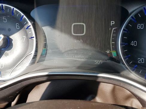 Used 2018 Chrysler Pacifica Touring-L Plus image 12