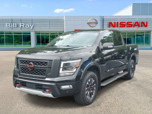 Used 2023 Nissan Titan PRO-4X w/ Pro-4x Convenience Package AWD/4WD image 2