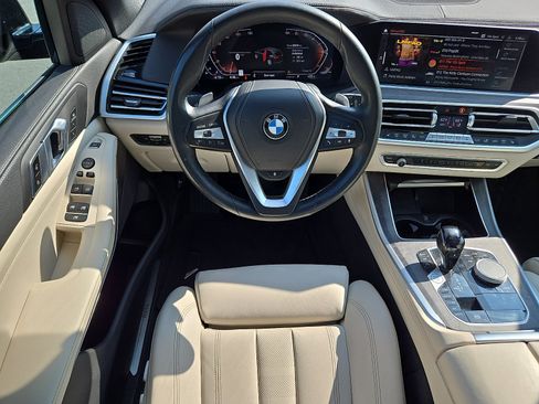 Used 2022 BMW X5 xDrive40i w/ Premium Package AWD/4WD image 11