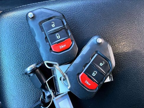 Used 2021 Jeep Wrangler Willys image 11