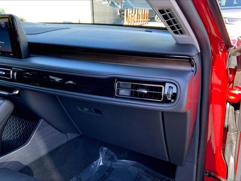 Used 2025 Lincoln Aviator Reserve w/ Equipment Group 201A image 17