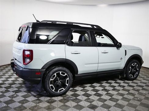 Certified 2024 Ford Bronco Sport Outer Banks w/ Tech Package image 9