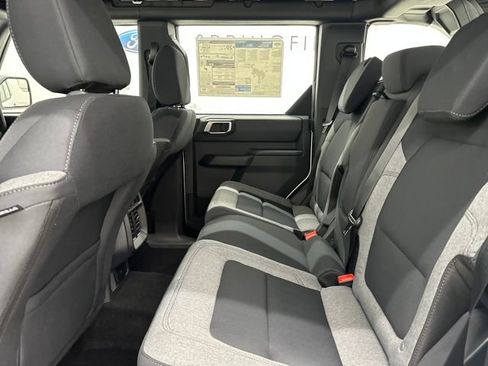 New 2025 Ford Bronco 4-Door image 15