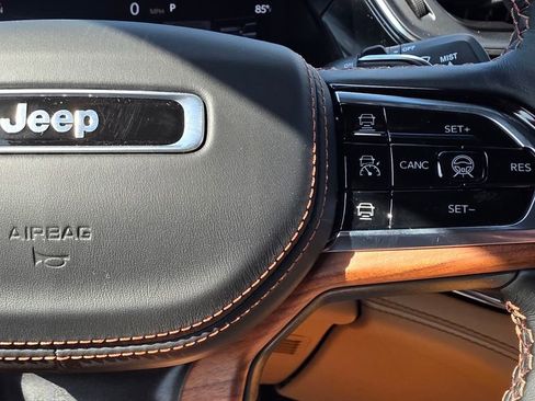 New 2025 Jeep Grand Cherokee L Summit image 35