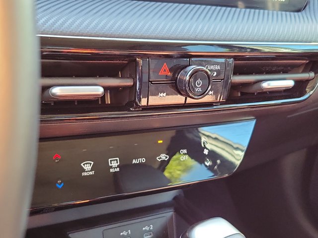 Certified 2026 Nissan Kicks SR FWD image 28