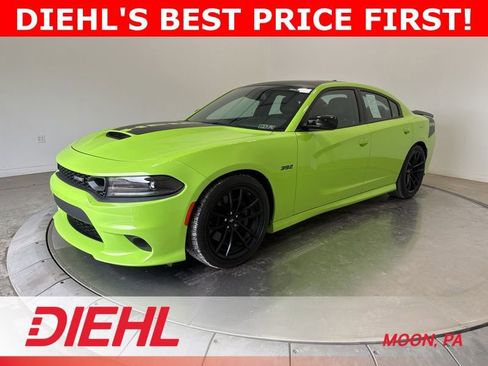 Used 2023 Dodge Charger Scat Pack w/ Daytona Edition Group RWD image 3