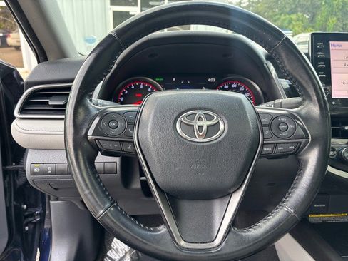 Used 2021 Toyota Camry XSE image 15