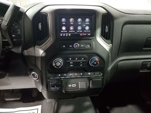 Used 2024 Chevrolet Silverado 2500 Custom w/ Custom Value Package image 7