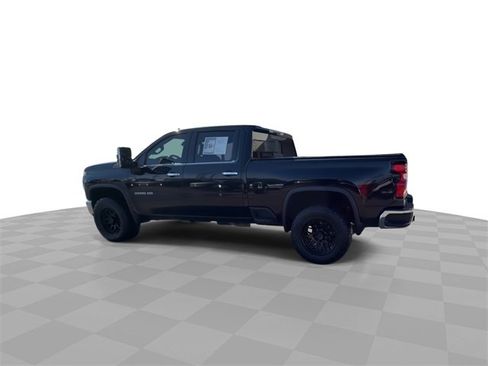 Used 2020 Chevrolet Silverado 3500 LTZ w/ LTZ Premium Package image 5