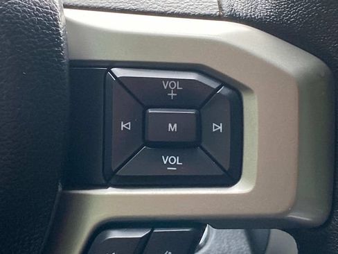 Used 2019 Ford F150 Lariat AWD/4WD image 21
