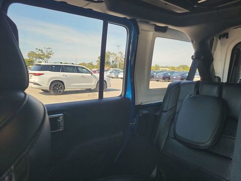 Used 2022 Jeep Wrangler Unlimited Sahara w/ Safety Group image 4