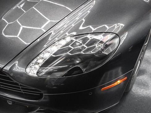 Used 2016 Aston Martin V8 Vantage S RWD image 7