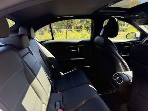 Used 2022 Mercedes-Benz C 300 4MATIC Sedan image 19