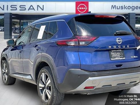 Used 2023 Nissan Rogue SL w/ SL Premium Package AWD/4WD image 4